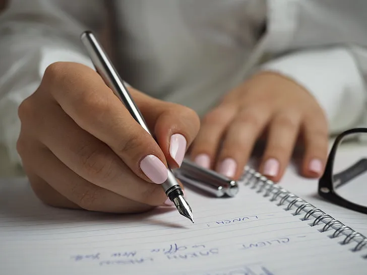 typing-speed-vs-handwriting-the-gen-z-flow-mismatch-during-exams