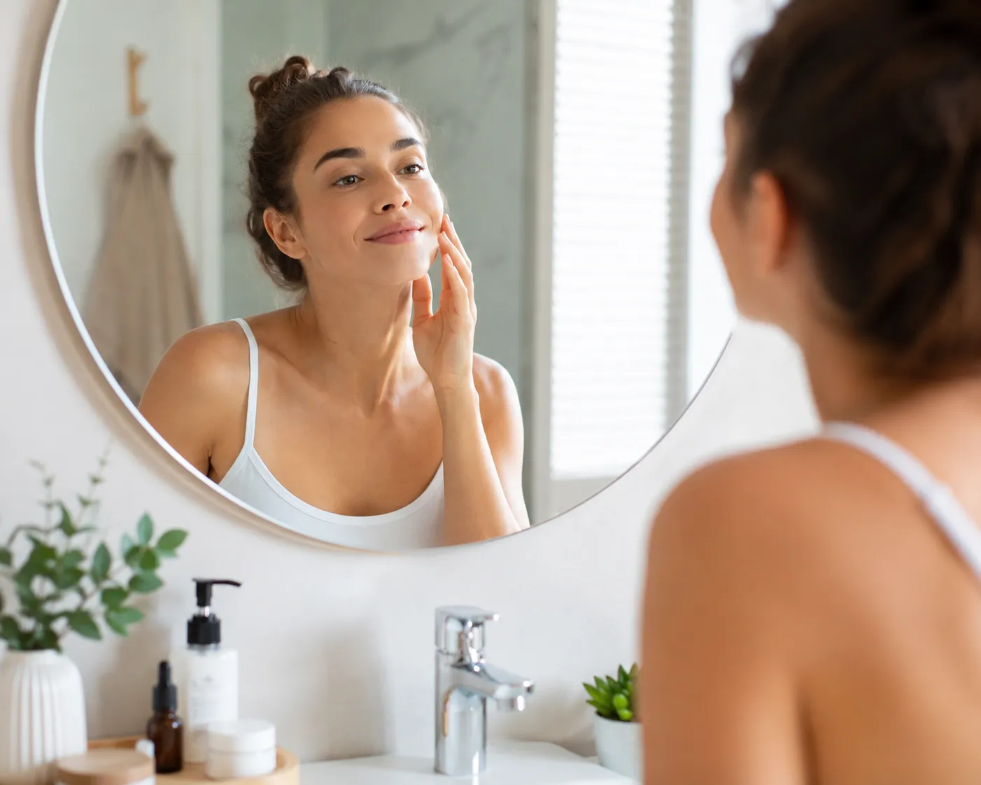 Skincare Routine for Beginners: A Simple Guide to Healthy Skin  | ArticlePaid