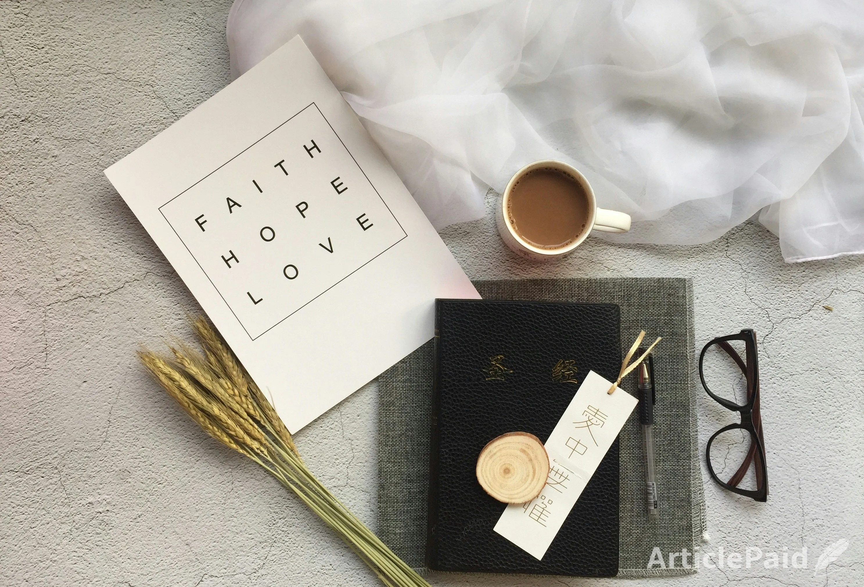 Look on the Bright Side: How a Positive Mindset Guides You Through Hard Times