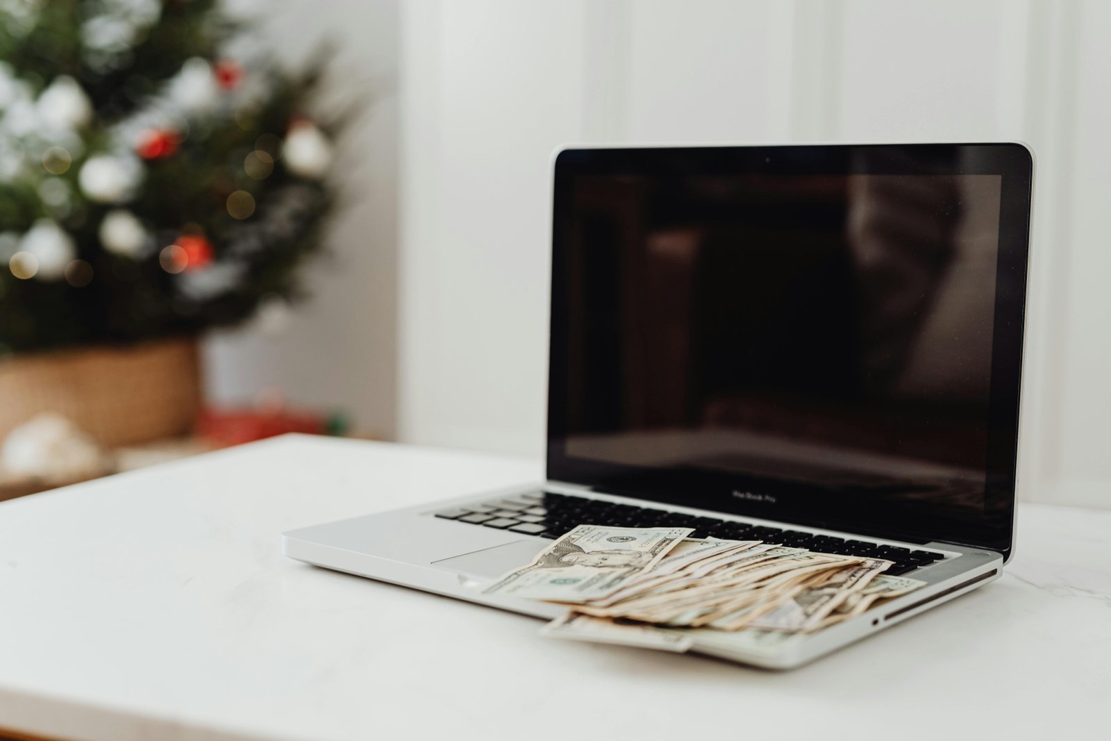 How can I earn money from freelancing? Explain in understand