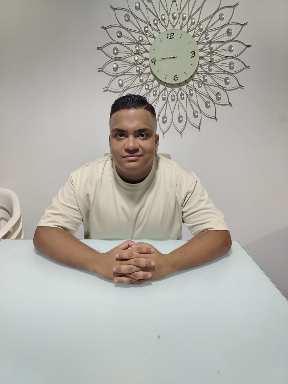 angelloforero  | ArticlePaid
