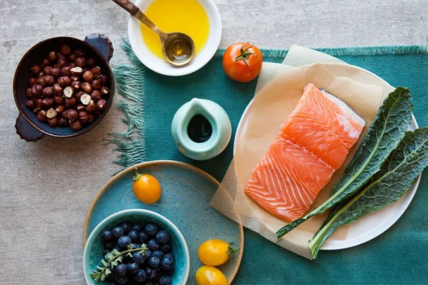 How to Stay Healthy and Avoid Diseases by Balanced Nutrition