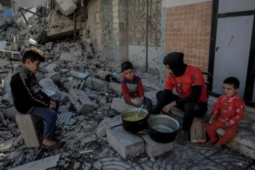 Palestinians Trapped in Gaza After Rafah Crossing Closed
