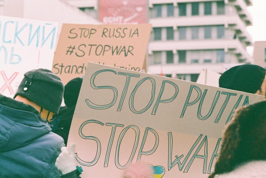 A Comprehensive Overview of the Russia-Ukraine War